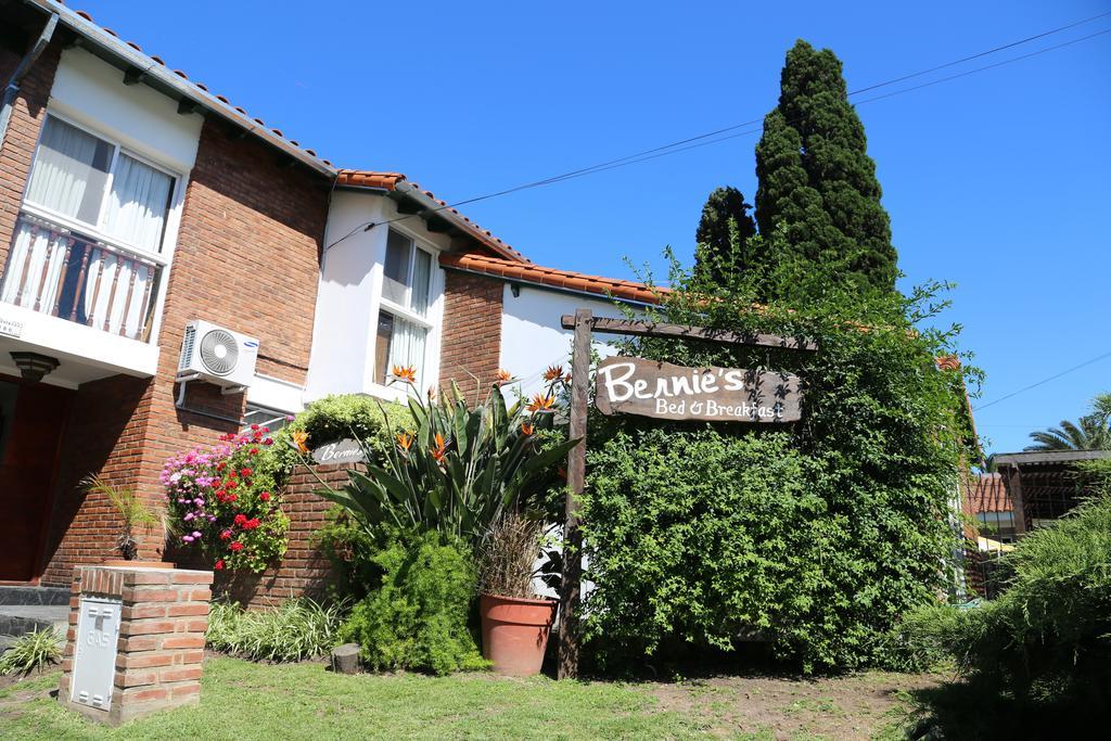 Bernie'S Bed & Breakfast , A 3 Kilometros Del Aerop Ezeiza, Van ,In-Out, Free Ezeiza Airport Exterior foto