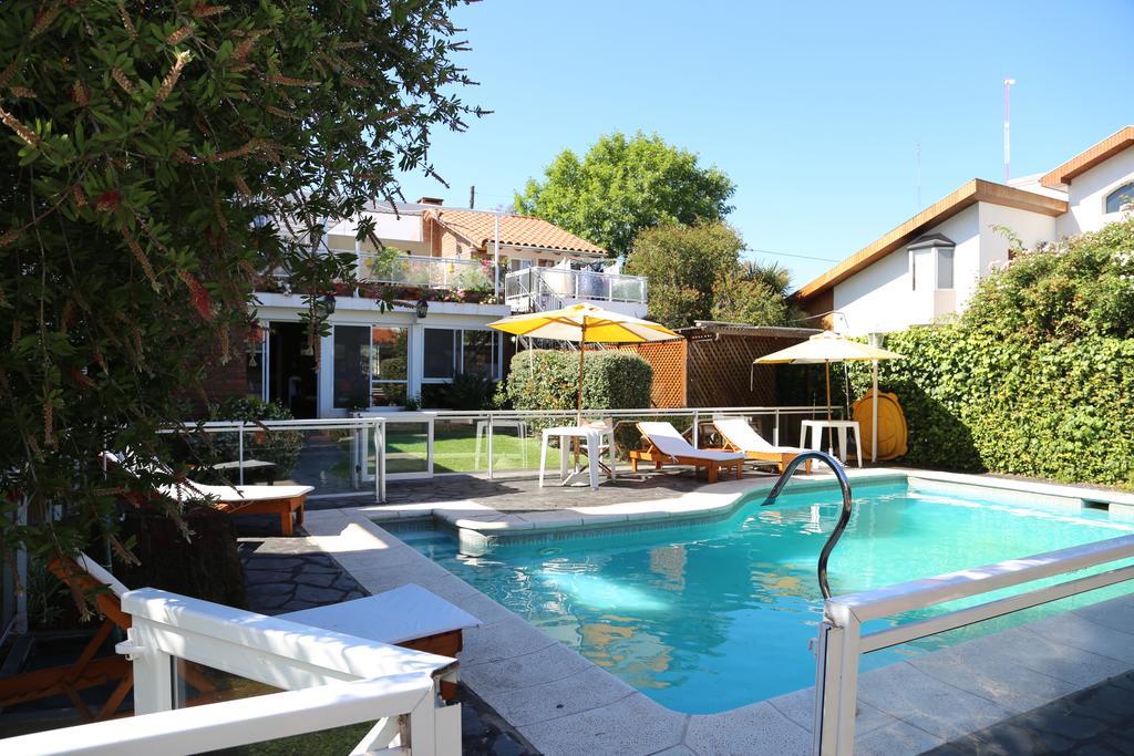 Bernie'S Bed & Breakfast , A 3 Kilometros Del Aerop Ezeiza, Van ,In-Out, Free Ezeiza Airport Exterior foto